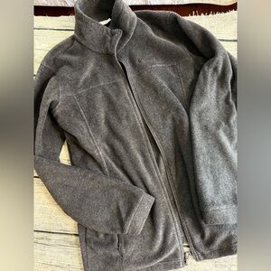 Columbia youth zip up fleece jacket. Youth size XL (18-20) Like new. Dark gray